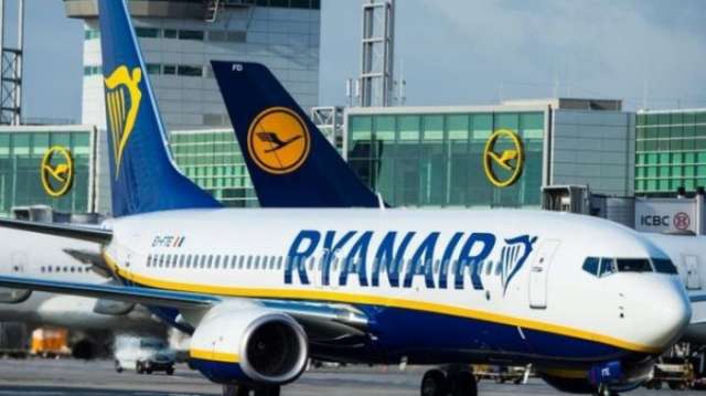 Ryanair ‘barring passengers from new compensation flight offer’