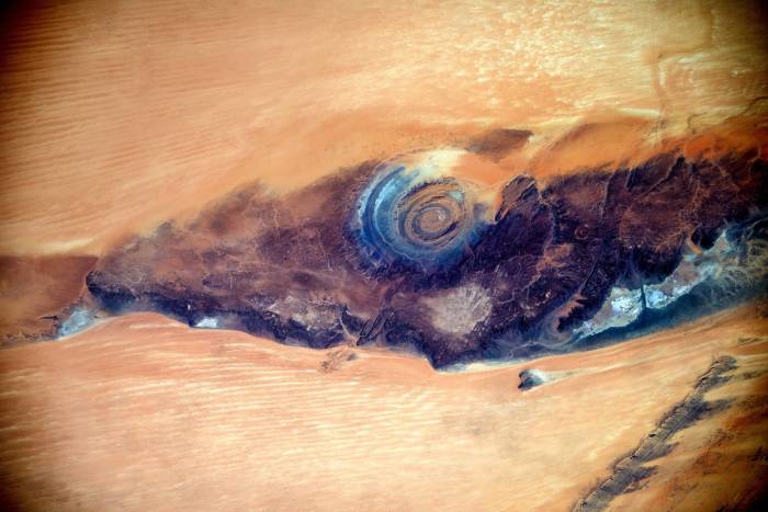 Sorprendente imagen del 'Ojo del Sahara' captada por un cosmonauta desde la EEI (FOTO)