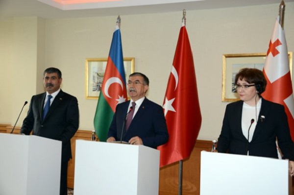 Los ministros de Defensa de Azerbaiyán, Turquía y Georgia  se encontrarán en Batumi