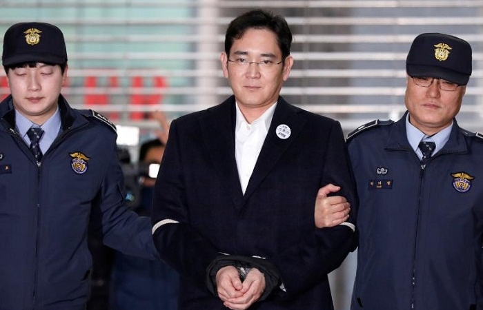 Samsung head to deny all charges