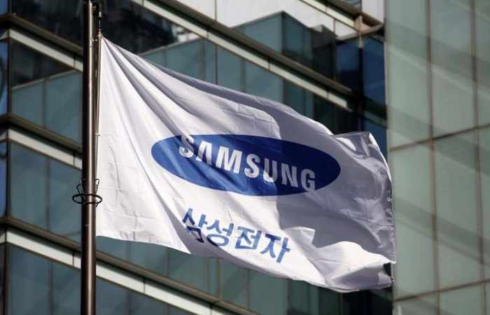 South Korea police says no explosives found at Samsung Life headquarters
