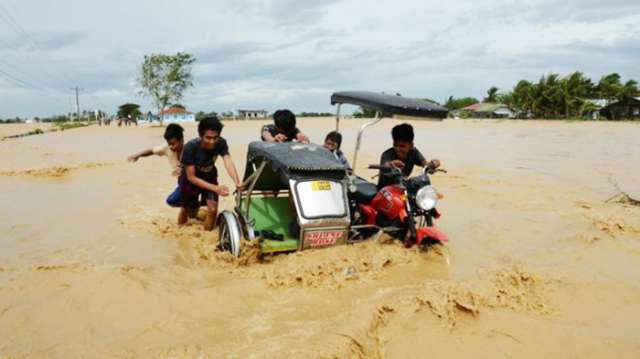 Philippines warns of further flood risk after Koppu