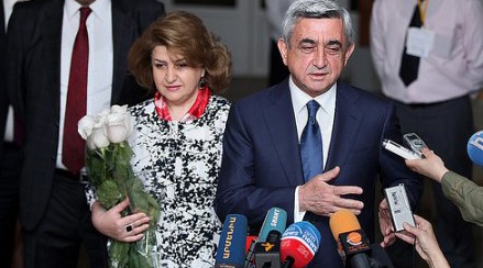 Sarkisyan gizli şəkildə Moskvaya gedib