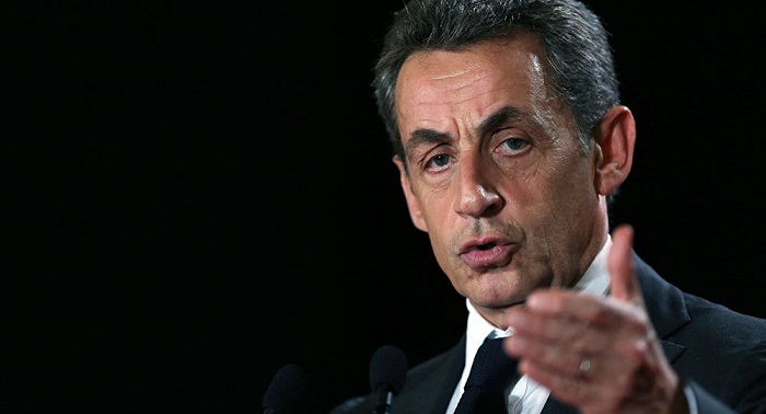 Nicolas Sarkozy «n`exclut pas» un référendum sur le retrait de l`UE 