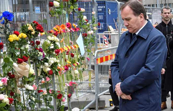 Schwedens Premier stand nur 300 Meter von Lkw-Sprengsatz entfernt - Medien