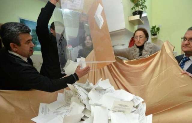 L'Arménie après les élections législatives: les candidats veulent récupérer leur argent