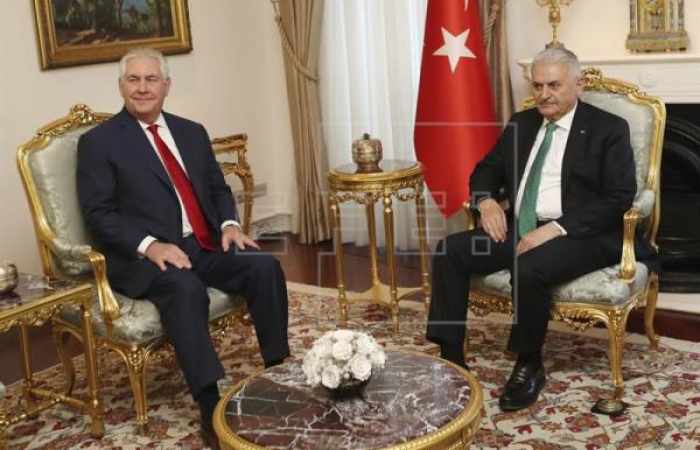 El secretario de Estado de EEUU visita Turquía para tratar sobre la ofensiva en Siria
