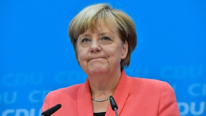 Merkel gesteht Fehler in der Flüchtlingspolitik ein