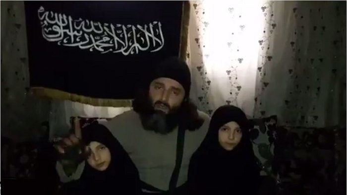 Live Leak: Syrischer Terrorist ermutigt Töchter zum Selbstmordattentat