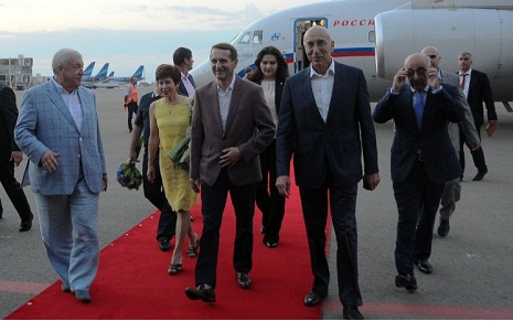 State Duma chairman arrives in Azerbaijan