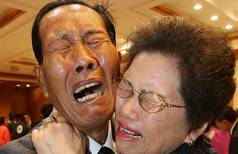Koreyada 60 il ayrı qalan ailələrin görüşü baş tutacaq