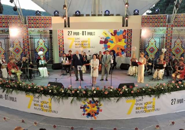 Internationales Musikfestival wieder in Scheki