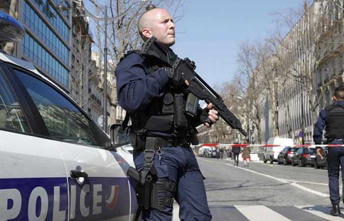 Two Police Officers Injured in Shooting on French Island of Reunion