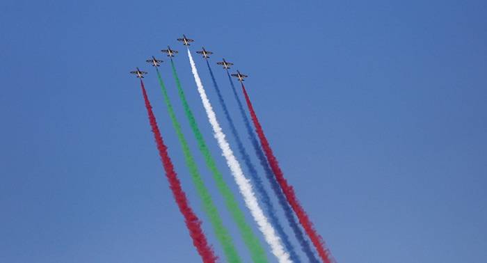 Dubai Air Show: pilotos de talla mundial presentan un vistoso espectáculo aéreo (EN VIVO)