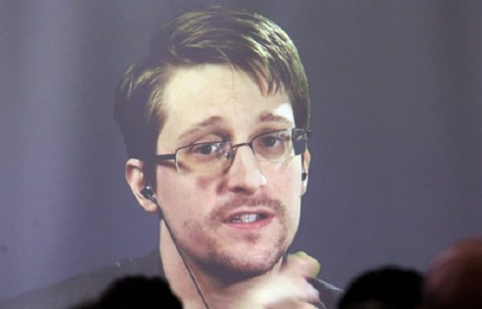 Snowden shelterers in Hong Kong seek Canada asylum