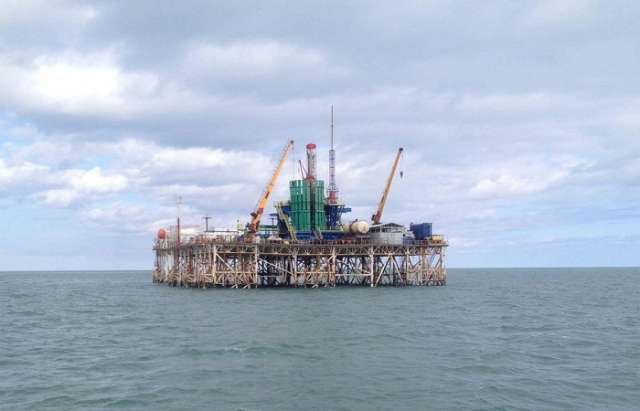 SOCAR drilling new wells in Caspian Sea