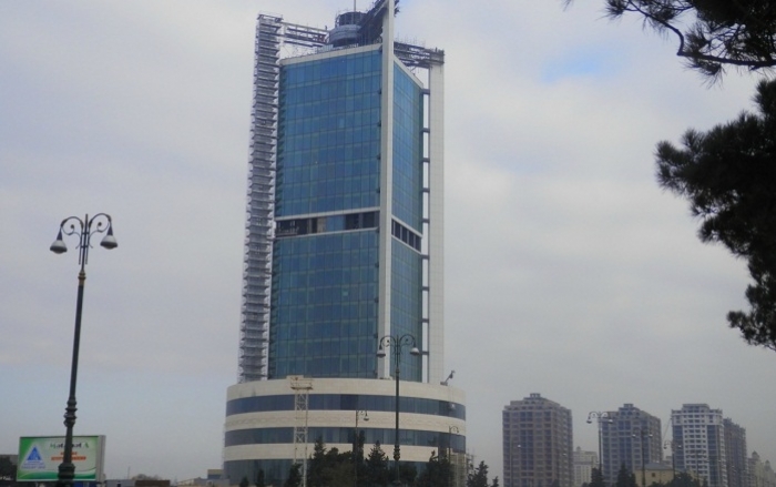 SOFAZ Executive Director meets with EBRD President