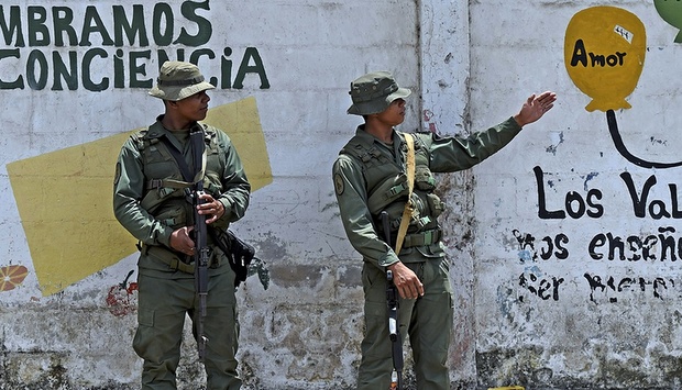 Venezuela: rare unanimité des députés pour condamner un `massacre` de civils