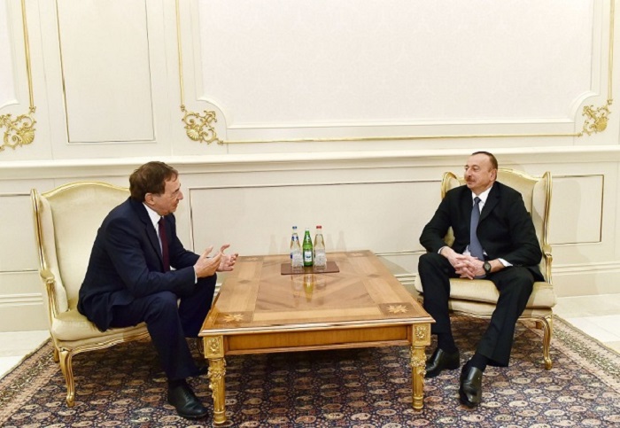 Ilham Aliyev den Generalsekretär der Sozialistischen Internationale empfangen - FOTO