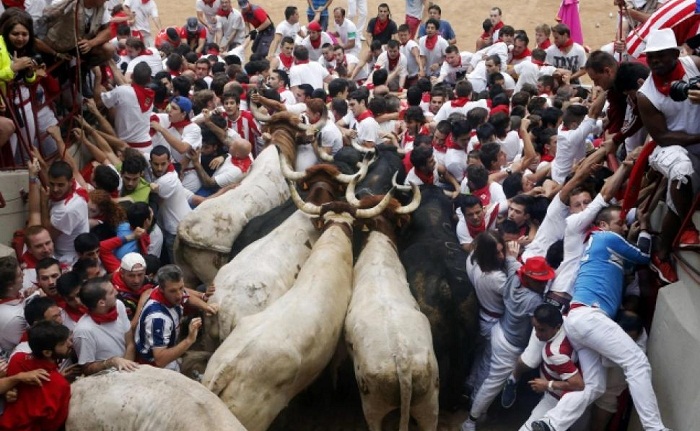 Angry scenes at Spanish bull-running event - VIDEO
