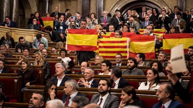 Spanish PM Rajoy challenges Catalan secession bid