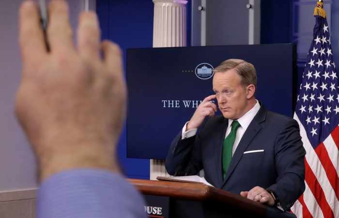 White House apologizes to UK for spying claims