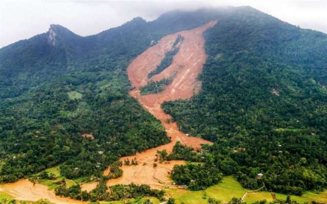 Death toll in Sri Lanka mudslides, floods climbs past 200