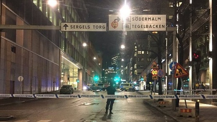 Une explosion s`est produite au centre de Stockholm Une explosion s`est produite au centre de Stockholm
