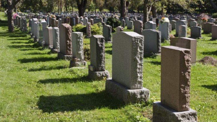 US suicide rate surges, particularly among white people