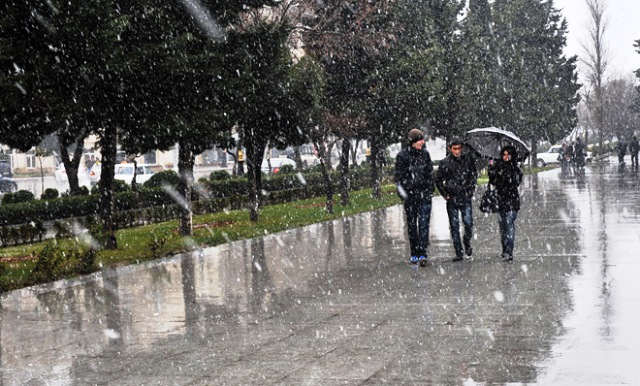 Bu gün sulu qar yağacaq