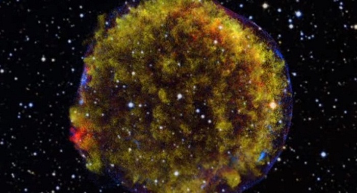 Nearby supernova explosion is dumping radioactive metal on Earth