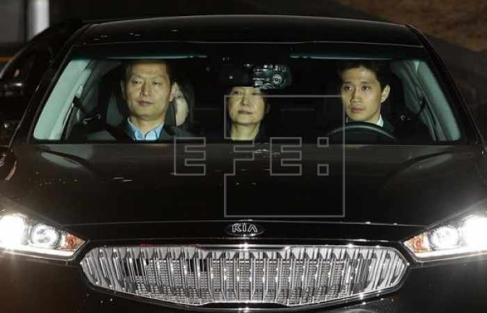 La expresidenta Park pasa su primer día como presa por el caso "Rasputina"
