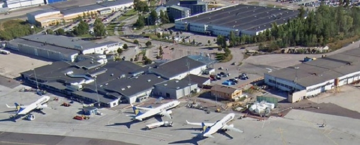 Man arrested carrying suspected explosives at Swedish airport