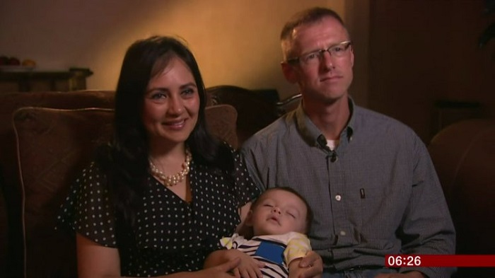 El Salvador baby swap family return home after nine-month wait