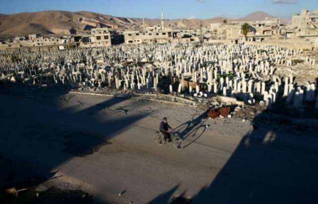 Syrian war monitor says 465,000 killed in six years of fighting