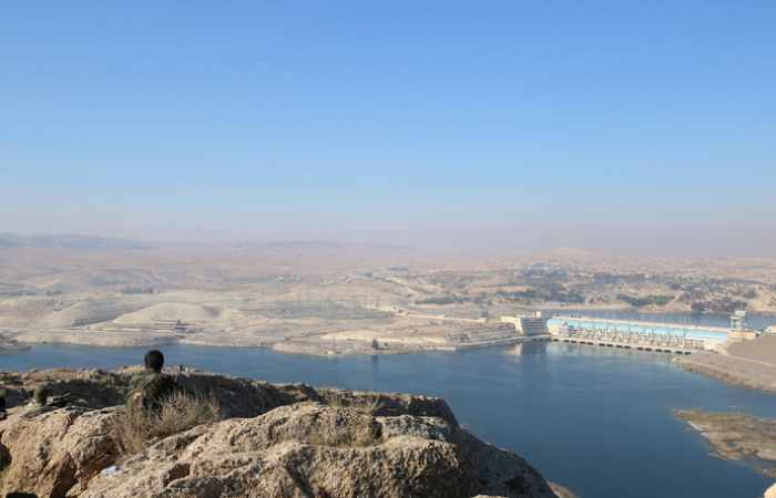 Le plus grand barrage de Syrie aurait été endommagé par des frappes aériennes