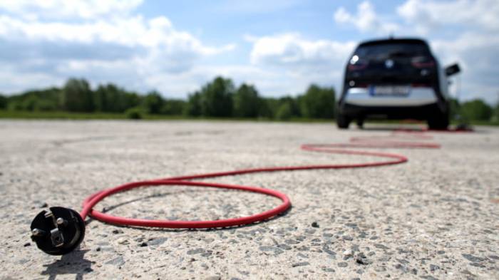 Schock bei Elektro-Auto: Tausend Euro Strom-Gebühr jährlich