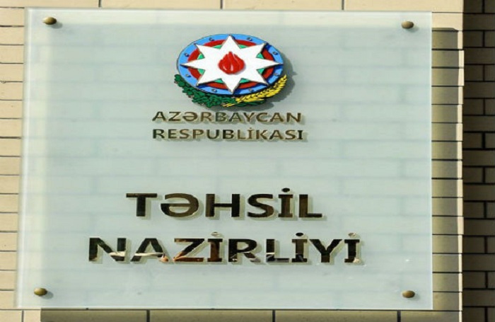 Təhsil Nazirliyi: "Gələcəyin müəllimi" təqaüdü ləğv edilməyib 