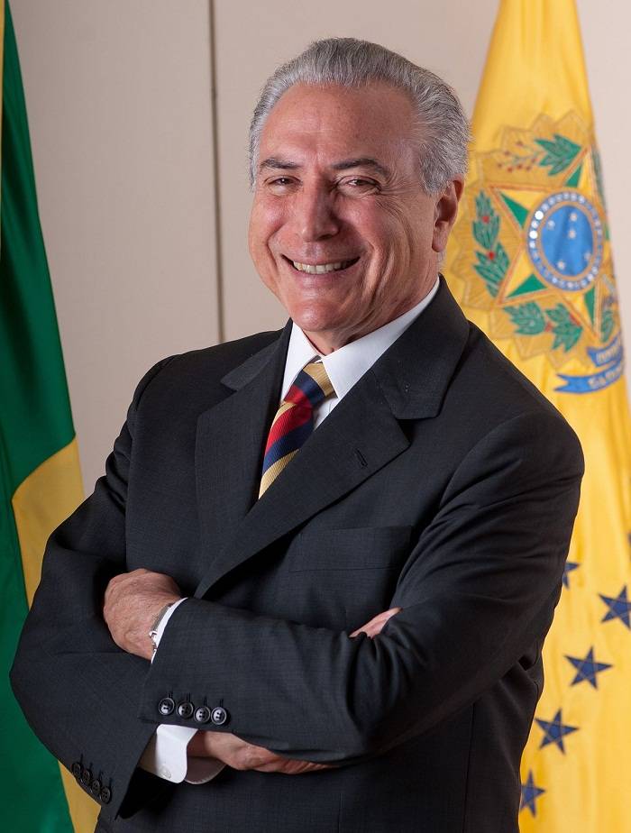 Temer es absuelto en la corte electoral pero aún lucha por un poder amenazado