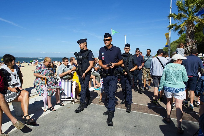 El temor a un atentado provoca un movimiento de pánico que deja 45 heridos en Francia