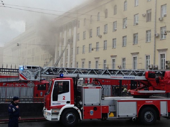 Schwerer Brand im russischen Verteidigungsministerium – Video