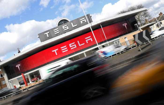 Teslas Aktienkurs holt General Motors ein