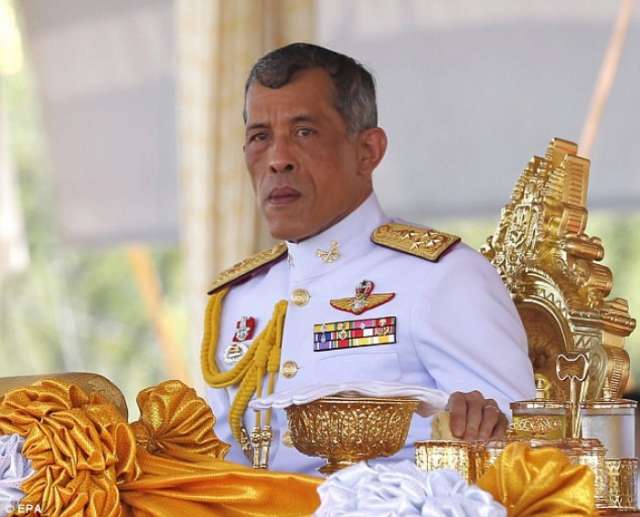 Thailand backs down on threat to ban Facebook