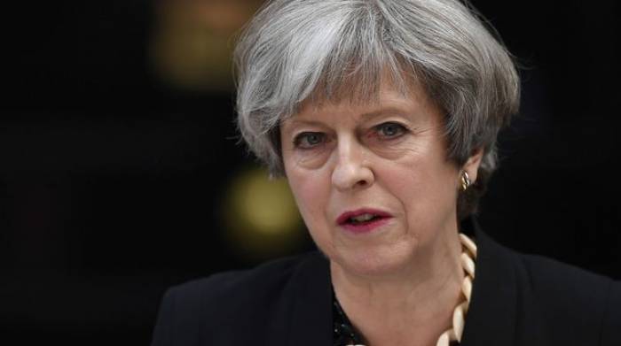 Tour incendiée à Londres : Theresa May se rend sur les lieux