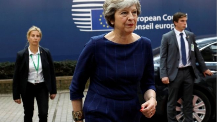 Brexit: Theresa May urges new dynamic in Brexit talks