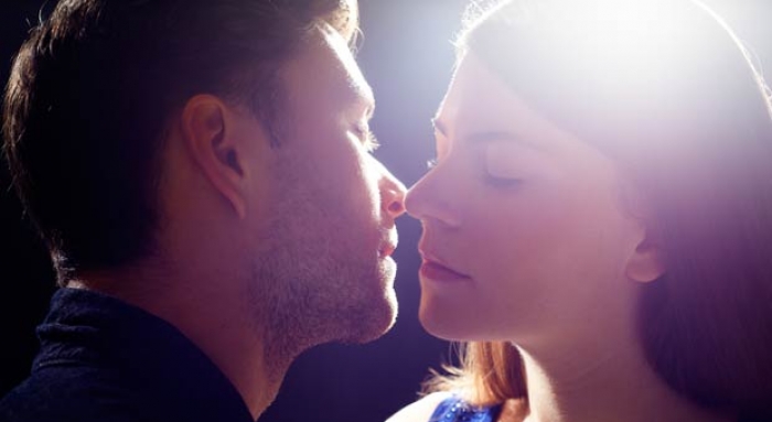 6 weird things you never knew about kissing
