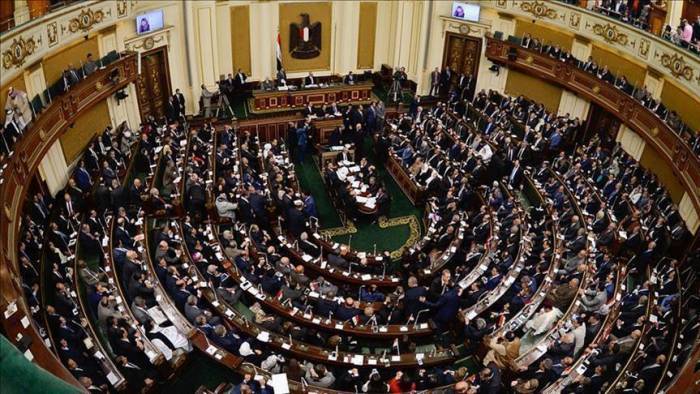 Egypte : Le Parlement approuve un remaniement ministériel