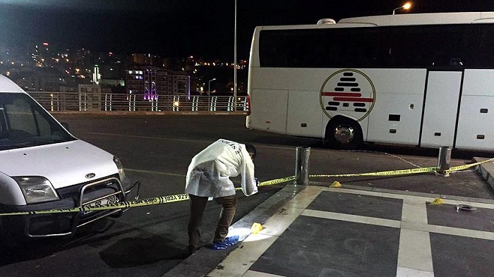 Türkiyədə polislərə hücum: 3 ölü, 3 yaralı 