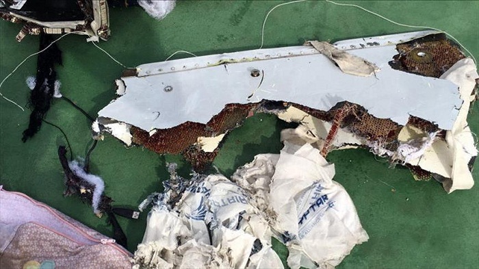Egypte: L’enregistreur des conversations de l’avion sinistré d’EgyptAir repêché