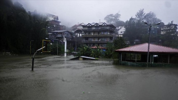 Storms from Typhoon Nida kill 4 people in Vietnam